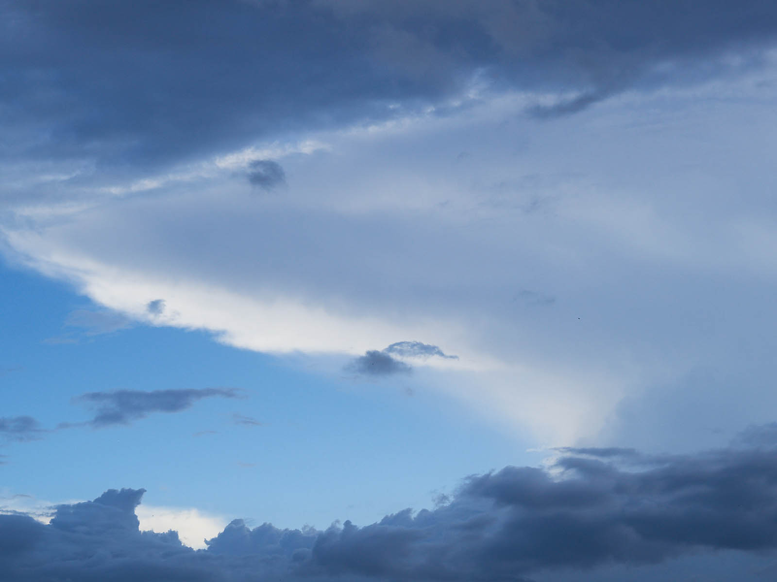 19 06-10%20-%20Under%20the%20Volcano