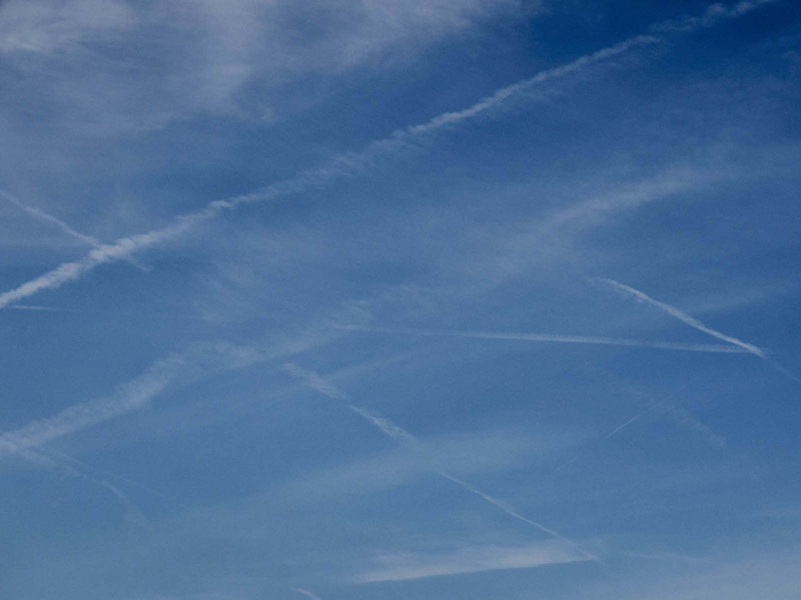 19 06-10%20-%20Under%20the%20Volcano