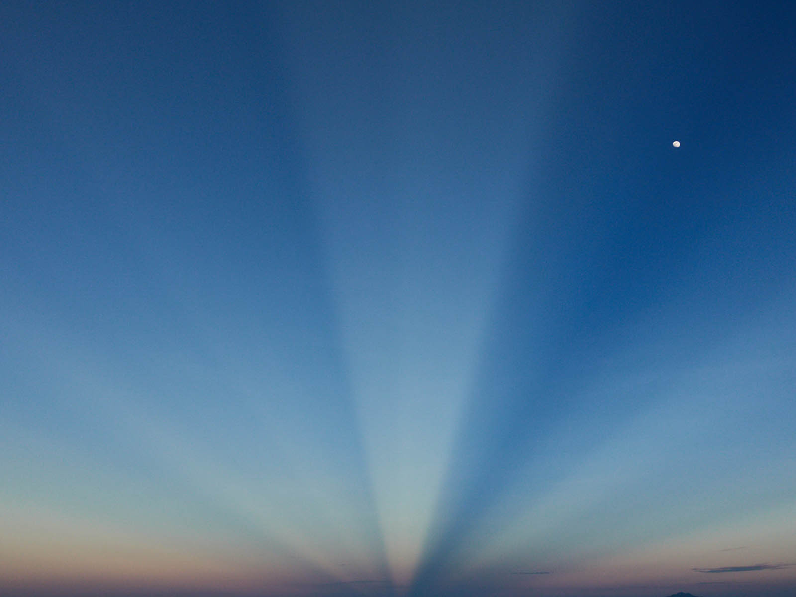 19 06-10%20-%20Under%20the%20Volcano